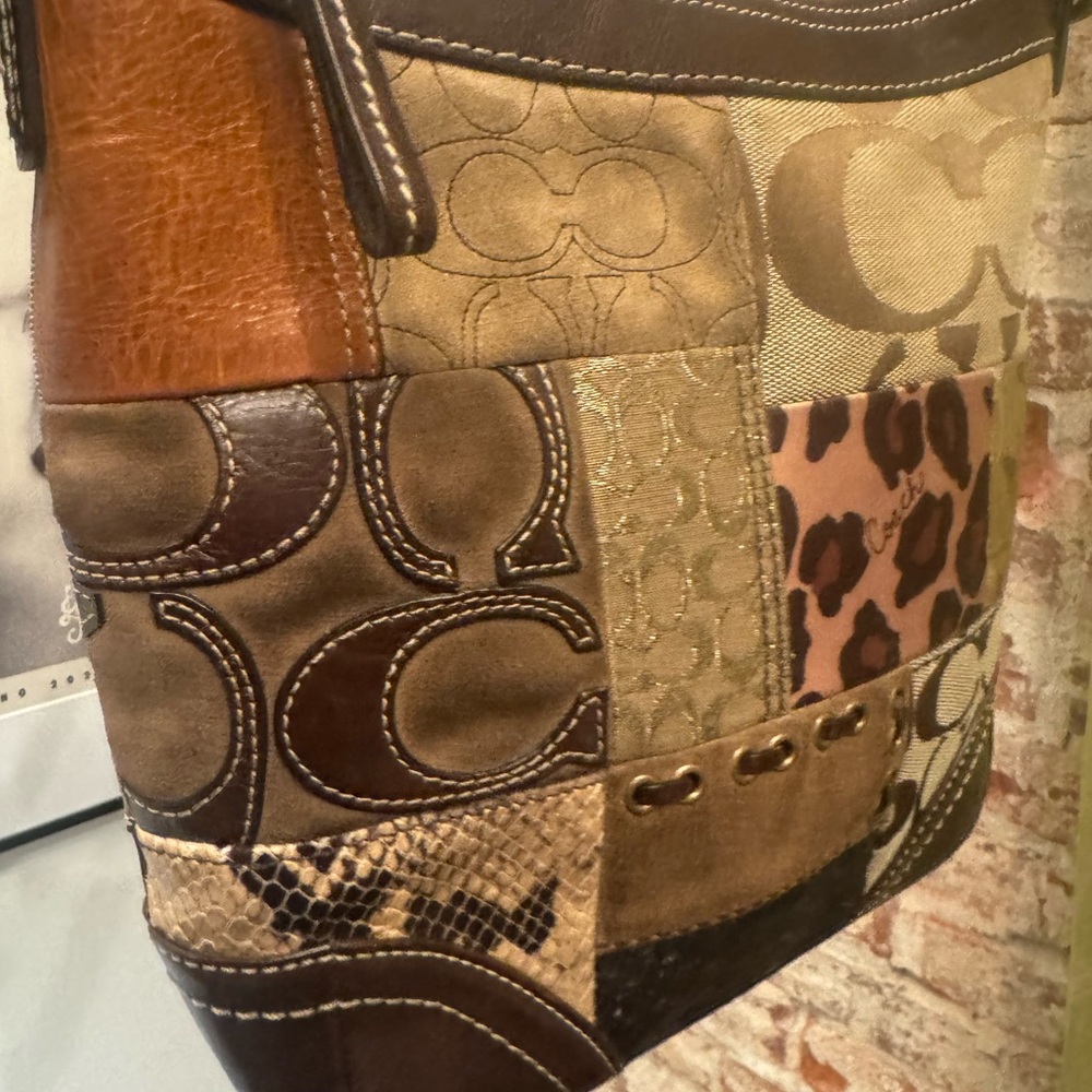 SOLD LIVE! RARE 2007 Coach Brown Animal Print Patchwork Crossbody/Shoulder Bag - Picture 5 of 17